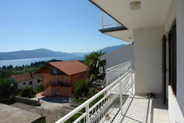 Hotel Wisteria Tivat Exterior foto