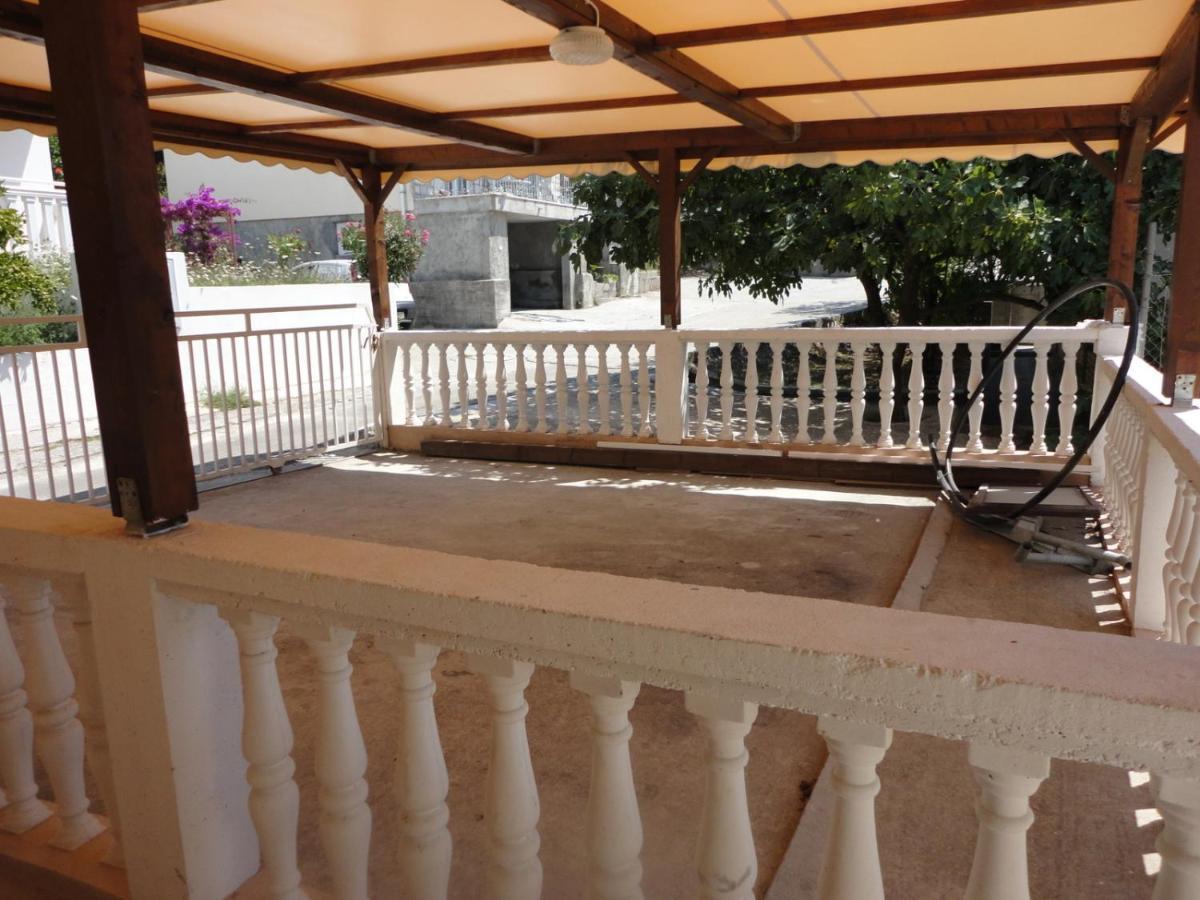 Hotel Wisteria Tivat Exterior foto