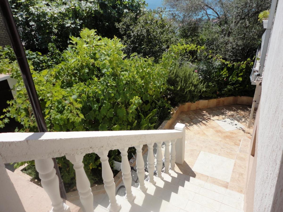 Hotel Wisteria Tivat Exterior foto